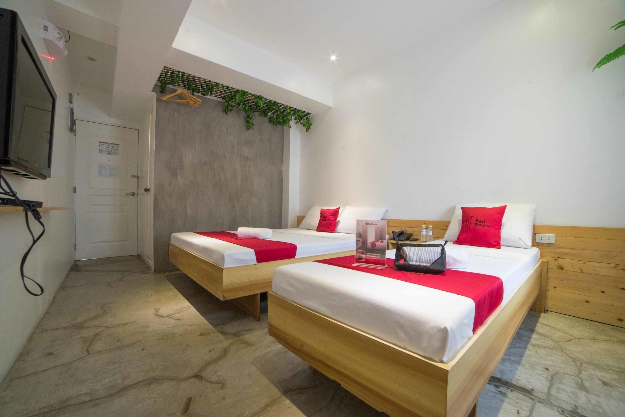 Reddoorz Plus @ Boni Avenue Mandaluyong Exterior foto