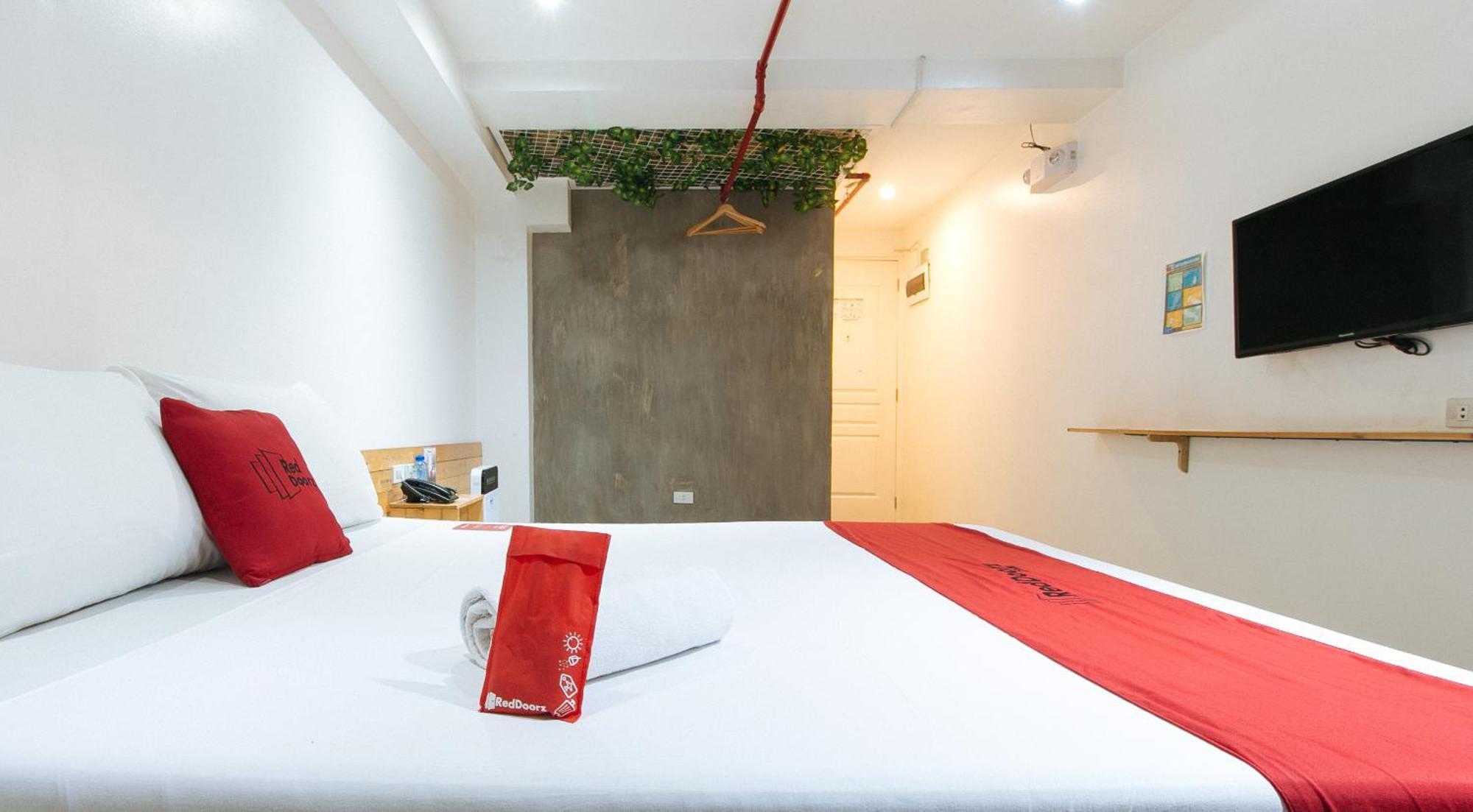 Reddoorz Plus @ Boni Avenue Mandaluyong Exterior foto