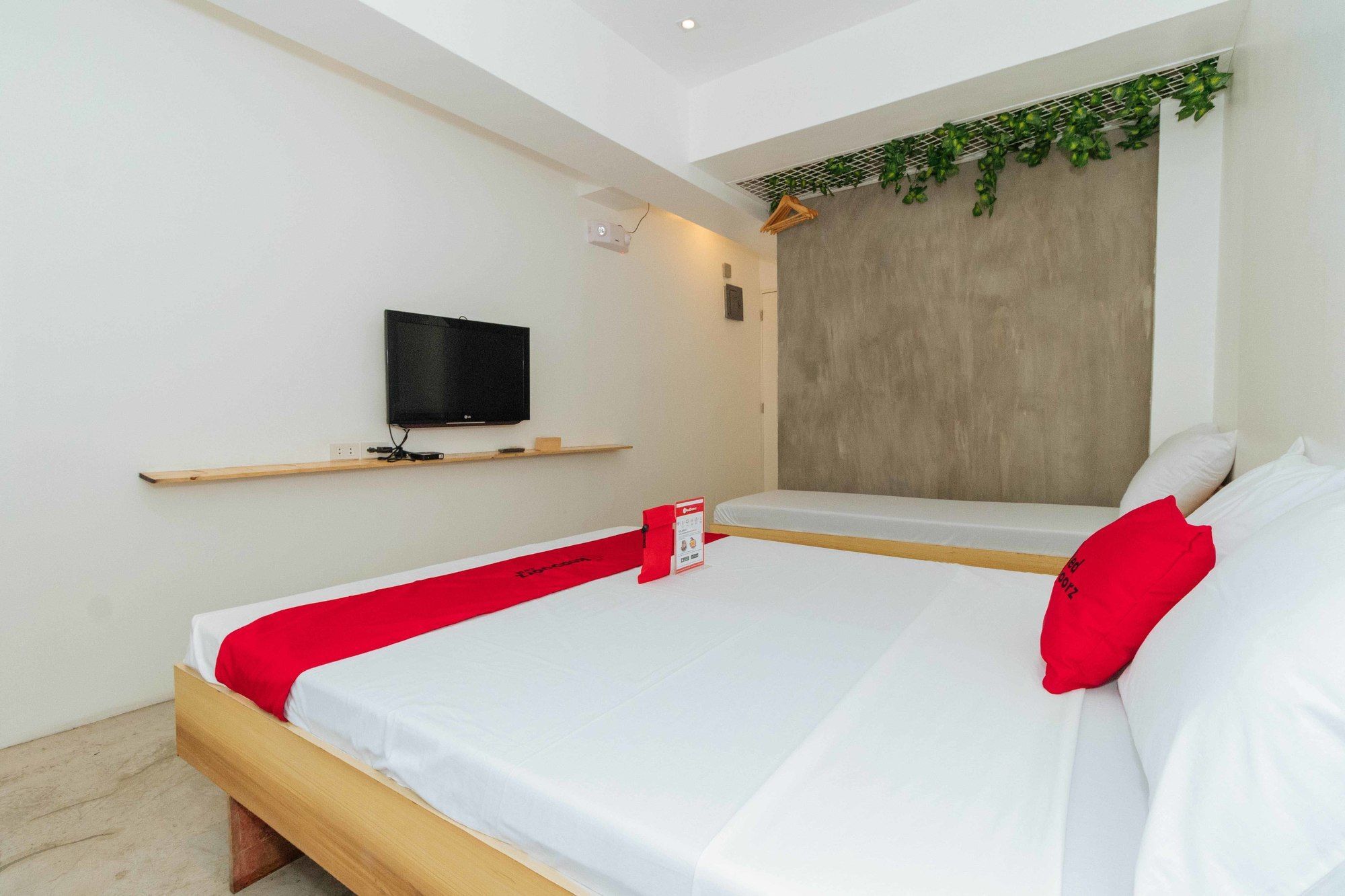 Reddoorz Plus @ Boni Avenue Mandaluyong Exterior foto